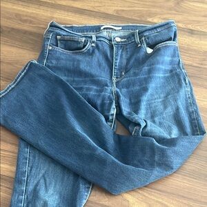 Women Levis slimming boot jeans